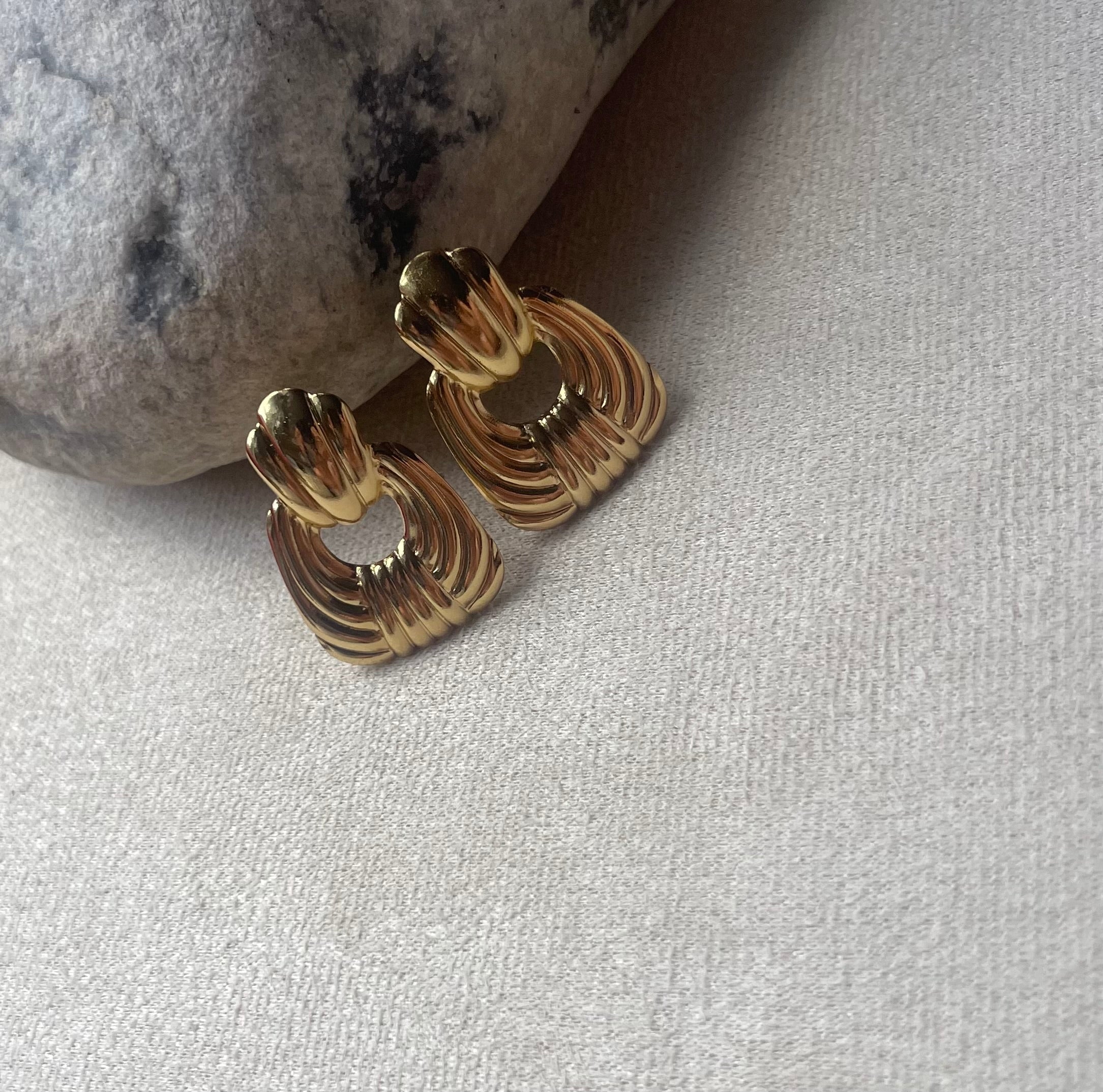 Boucles d'oreilles Dorées Torsadées