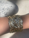 Bracelet Manchette Dorée – Effet Froissé Sculpté