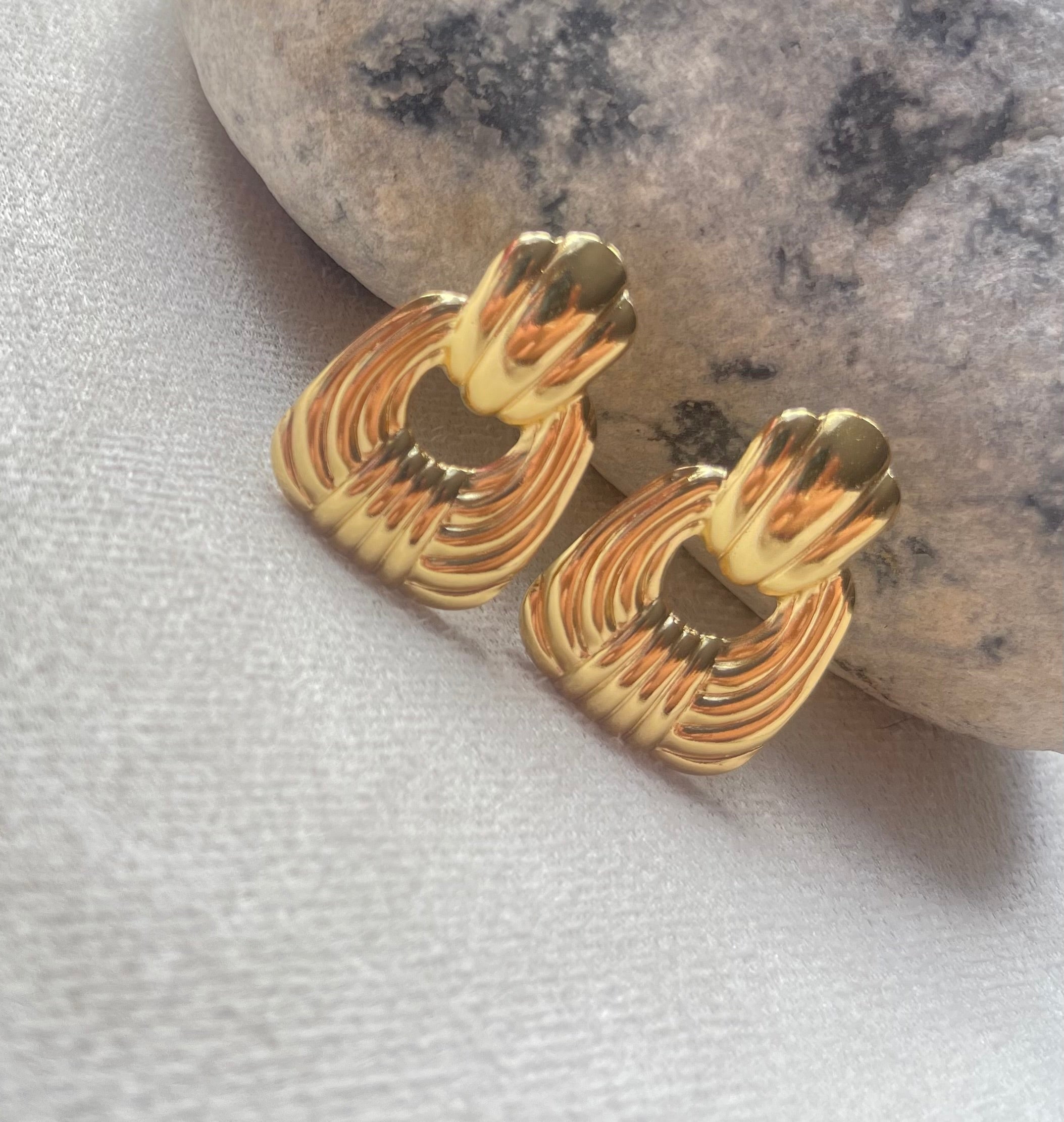 Boucles d'oreilles Dorées Torsadées
