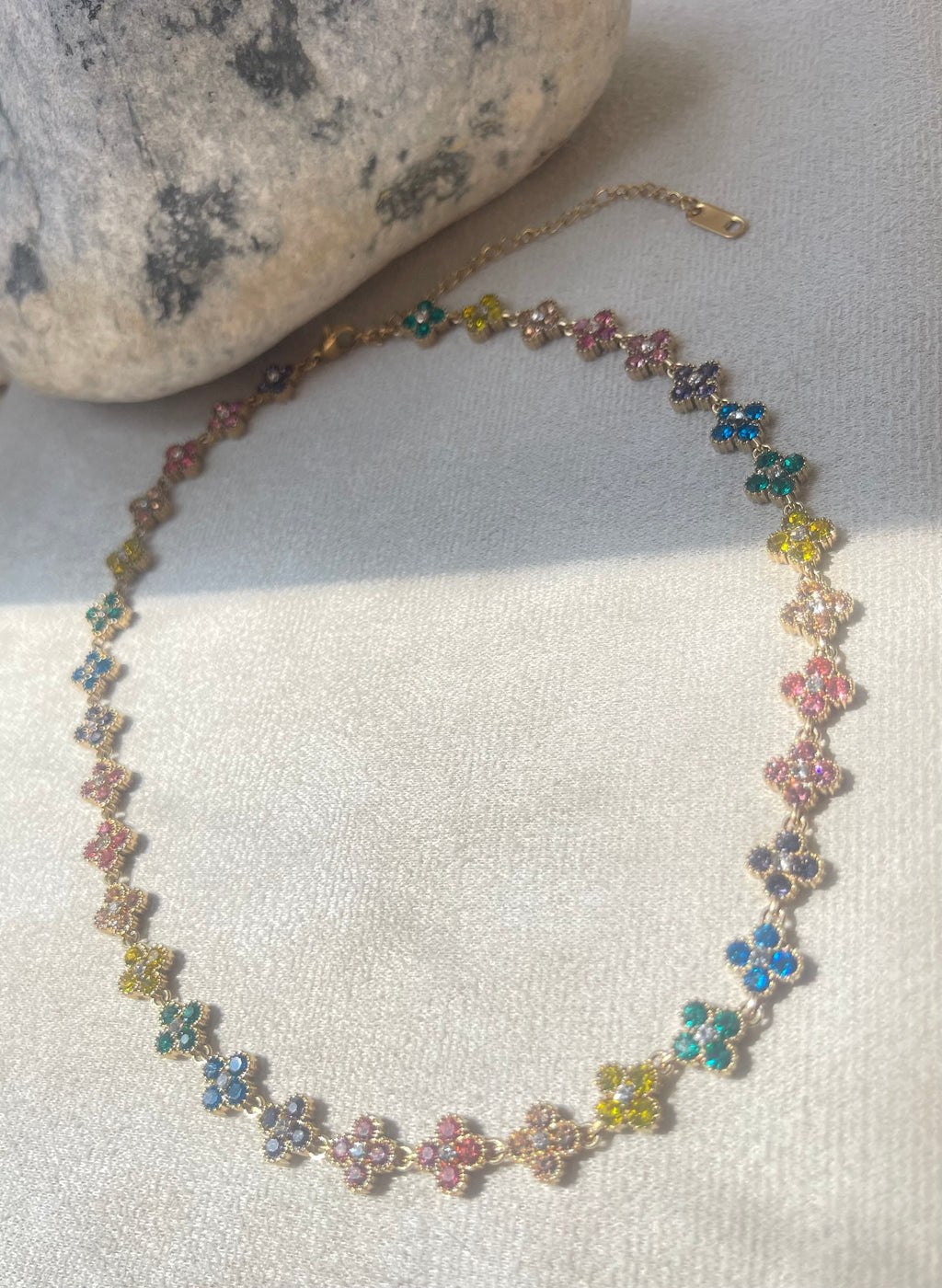 Collier Fleurs Multicolores Zircon